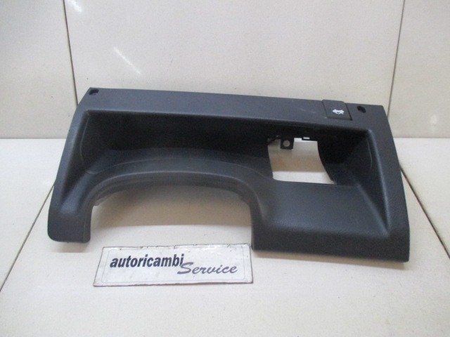 PI?CES ACCOL?E.PLANCHE BORD, PARTIE INF. OEM N. 84752-1C000 PI?CES DE VOITURE D'OCCASION HYUNDAI GETZ (2002 - 02/2006) BENZINA D?PLACEMENT. 11 ANN?E 2005