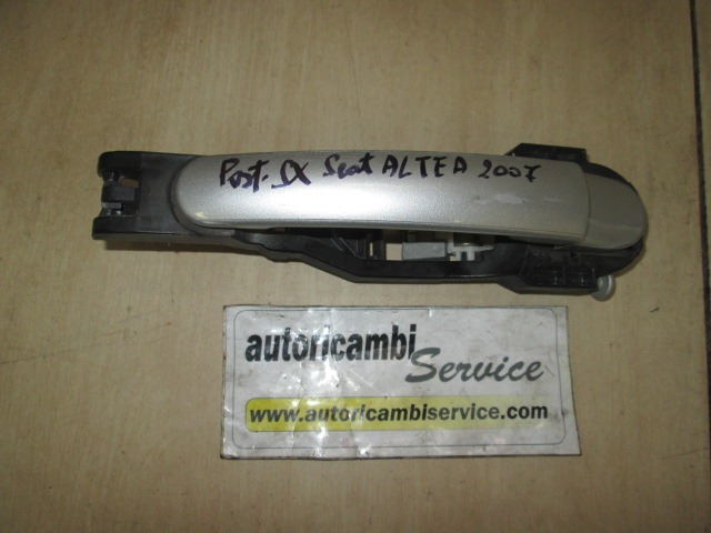 POIGN?E DE PORTE ARRI?RE DROITE OEM N. 5P0839885A PI?CES DE VOITURE D'OCCASION SEAT ALTEA XL 5P5 (2007 - 02/2009) DIESEL D?PLACEMENT. 19 ANN?E 2007