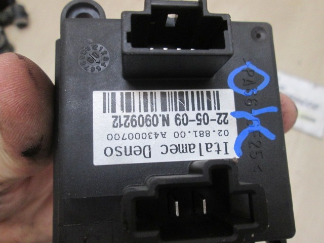 REGULATEUR DE VENTILATEUR OEM N. A43000700 PI?CES DE VOITURE D'OCCASION CITROEN C4 MK1 / COUPE LC (2004 - 08/2009) DIESEL D?PLACEMENT. 16 ANN?E 2009