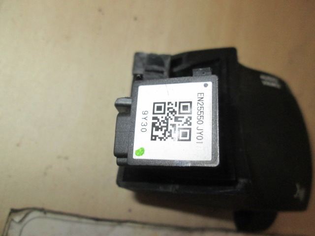 INTERRUPTEUR VOLANT MULTIFONCTIONS OEM N. 9685312777 PI?CES DE VOITURE D'OCCASION CITROEN C4 MK1 / COUPE LC (2004 - 08/2009) DIESEL D?PLACEMENT. 16 ANN?E 2009