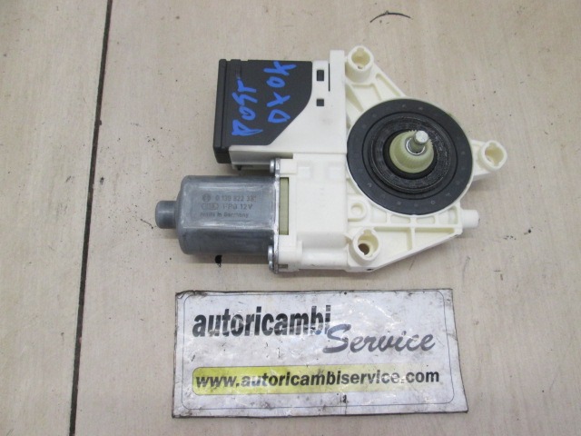 MOTEUR DE VITRE DE PORTE ARRI?RE OEM N. 827300003R PI?CES DE VOITURE D'OCCASION RENAULT MEGANE MK3 BER/SPORTOUR/ESTATE (2009 - 2015) DIESEL D?PLACEMENT. 15 ANN?E 2010