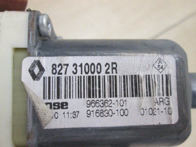 MOTEUR DE VITRE DE PORTE ARRI?RE OEM N. 827310002R PI?CES DE VOITURE D'OCCASION RENAULT MEGANE MK3 BER/SPORTOUR/ESTATE (2009 - 2015) DIESEL D?PLACEMENT. 15 ANN?E 2010