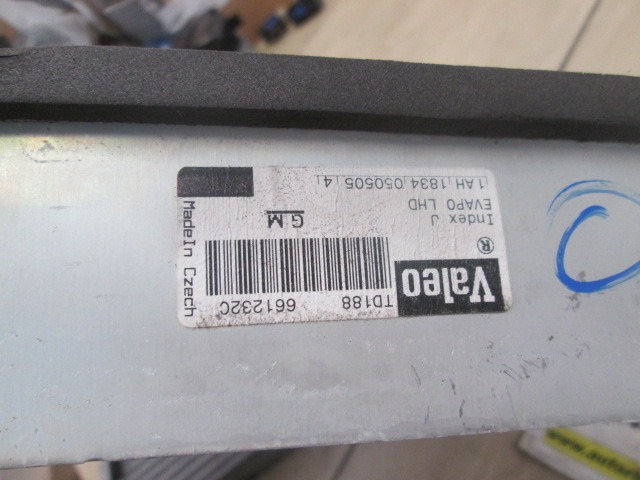 EVAPORATEUR OEM N. 661232C PI?CES DE VOITURE D'OCCASION SAAB 9-3 BER/SW/CABRIO (2003 - 2006) BENZINA D?PLACEMENT. 20 ANN?E 2005