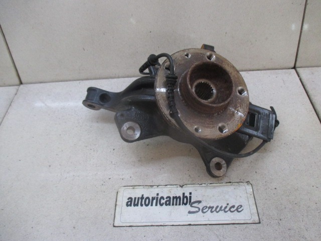 PALIER DE PIVOT GAUCHE / MOYEU DE ROUE ARRI?RE AVEC ROULEMENT AV OEM N. 402020009R PI?CES DE VOITURE D'OCCASION RENAULT MEGANE MK3 BER/SPORTOUR/ESTATE (2009 - 2015) DIESEL D?PLACEMENT. 15 ANN?E 2011