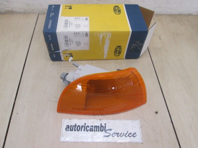 FEU CLIGNOTANT SUPPL?MENTAIRE OEM N. 36480112 PI?CES DE VOITURE D'OCCASION FIAT PUNTO 176 MK1 (1993 - 08/1999) BENZINA D?PLACEMENT. 11 ANN?E 1998