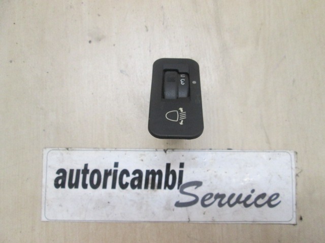 DISPOSITIF DE COMMANDE LUMI?RE OEM N. 19256993 PI?CES DE VOITURE D'OCCASION PEUGEOT 206 / 206 CC (2003 - 10/2008) DIESEL D?PLACEMENT. 14 ANN?E 2004