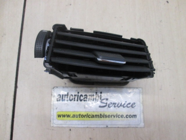 BUSES DE VENTILATION CENTRALES OEM N. 6556434010 PI?CES DE VOITURE D'OCCASION TOYOTA COROLLA VERSO (2004 - 2009) BENZINA D?PLACEMENT. 18 ANN?E 2005