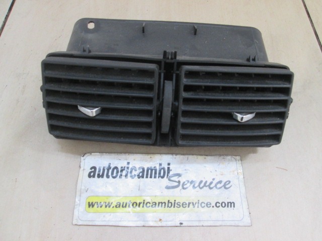 BUSES DE VENTILATION CENTRALES OEM N. 9634511177 PI?CES DE VOITURE D'OCCASION PEUGEOT 307 BER/SW/CABRIO (2001 - 2009) DIESEL D?PLACEMENT. 20 ANN?E 2002