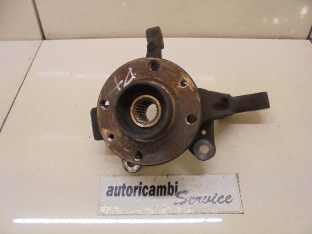 "PALIER DE PIVOT DROIT AVANT / MOYEU DE ROUE ARRI?RE AVEC ROULEMENT AV	 OEM N. 8200308649 PI?CES DE VOITURE D'OCCASION RENAULT CLIO (05/2009 - 2013) BENZINA/GPL D?PLACEMENT. 12 ANN?E 2010"