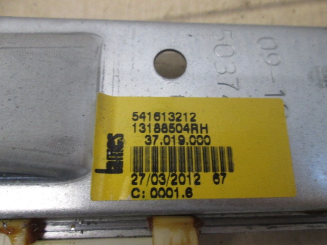 SYST?ME DE L?VE-VITRE ARRI?RE MANUEL OEM N. 13188504 PI?CES DE VOITURE D'OCCASION OPEL CORSA D (02/2011 - 2014) BENZINA D?PLACEMENT. 12 ANN?E 2012