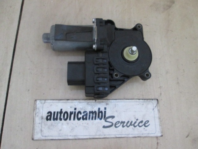 MOTEUR DE VITRE DE PORTE ARRI?RE OEM N. 130821772 PI?CES DE VOITURE D'OCCASION FORD MONDEO BER/SW (2000 - 2007) DIESEL D?PLACEMENT. 22 ANN?E 2005