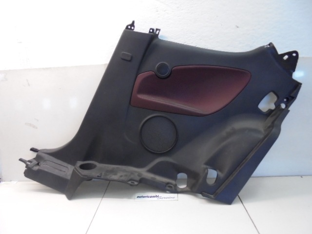 REV?TEMENT LAT?RAL ARRI?RE OEM N. EP070062 PI?CES DE VOITURE D'OCCASION ALFA ROMEO MITO 955 (2008 - 2018) DIESEL D?PLACEMENT. 16 ANN?E 2009