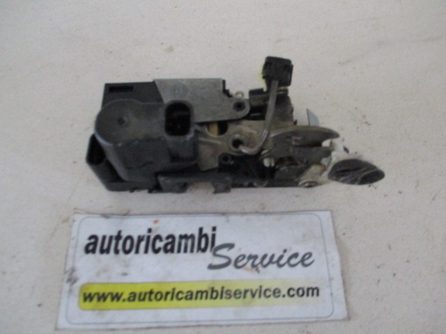 SERRURE CENTRALE PORTE ARRI?RE GAUCHE OEM N. 46766577 PI?CES DE VOITURE D'OCCASION FIAT BRAVA 182 (1995 - 2001) BENZINA D?PLACEMENT. 16 ANN?E 1999