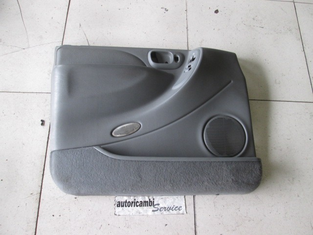 PANNEAU DE PORTE AVANT OEM N. 18267 PANNELLO INTERNO PORTA ANTERIORE PI?CES DE VOITURE D'OCCASION CHRYSLER VOYAGER/GRAN VOYAGER RG RS MK4 (2001 - 2007) DIESEL D?PLACEMENT. 28 ANN?E 2006