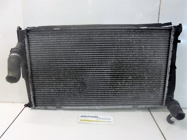 RADIATEUR OEM N. 17117788903 PI?CES DE VOITURE D'OCCASION BMW SERIE 3 BER/SW/COUPE/CABRIO E90/E91/E92/E93 (2005 - 08/2008) DIESEL D?PLACEMENT. 20 ANN?E 2006