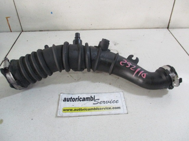 FLEXIBLE BAS DU RADIATEUR-POMPE LIQ.REF OEM N. 8200519077 PI?CES DE VOITURE D'OCCASION RENAULT CLIO (2005 - 05/2009) BENZINA D?PLACEMENT. 12 ANN?E 2008