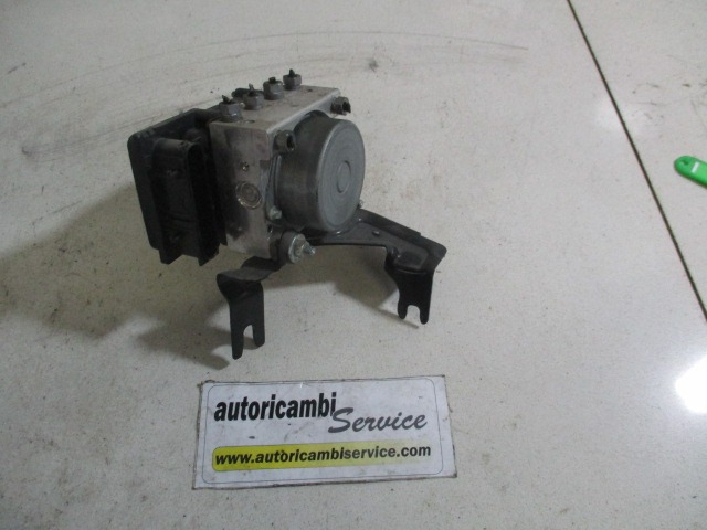 GROUPE HYDRAULIQUE DXC OEM N. 8200747140 PI?CES DE VOITURE D'OCCASION RENAULT CLIO (2005 - 05/2009) BENZINA D?PLACEMENT. 12 ANN?E 2008