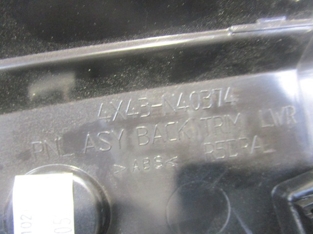DOUBLURE ARRI?RE / POIGN?E OEM N. 4X43-N40374 PI?CES DE VOITURE D'OCCASION JAGUAR X-TYPE BER/SW (2001-2005) DIESEL D?PLACEMENT. 20 ANN?E 2005