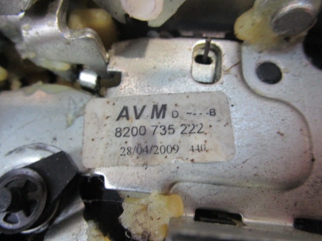 VERROUILLAGE CENTRAL DE LA PORTE AVANT DROITE OEM N. 8200735222 PI?CES DE VOITURE D'OCCASION DACIA SANDERO MK1 (2008 - 2012) BENZINA/GPL D?PLACEMENT. 14 ANN?E 2009