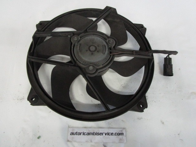 CADRE DE VENTILATEUR AVEC VENTILATEUR OEM N. 1253A8 PI?CES DE VOITURE D'OCCASION PEUGEOT 307 BER/SW/CABRIO (2001 - 2009) DIESEL D?PLACEMENT. 20 ANN?E 2002