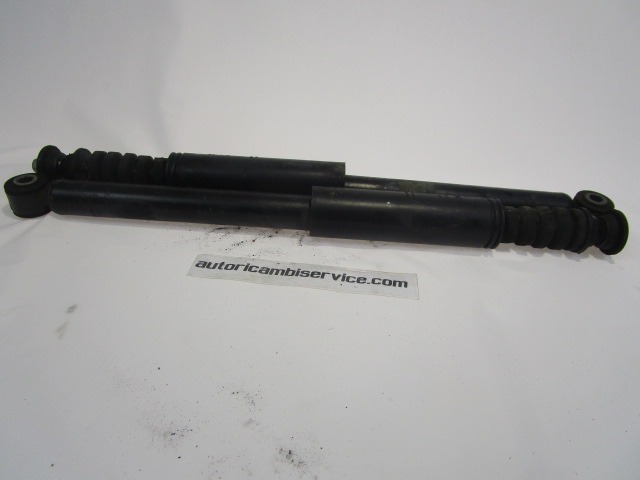 PAIRE D'AMORTISSEURS ARRI?RE OEM N. 562108573R PI?CES DE VOITURE D'OCCASION RENAULT CLIO (05/2009 - 2013) BENZINA/GPL D?PLACEMENT. 12 ANN?E 2012