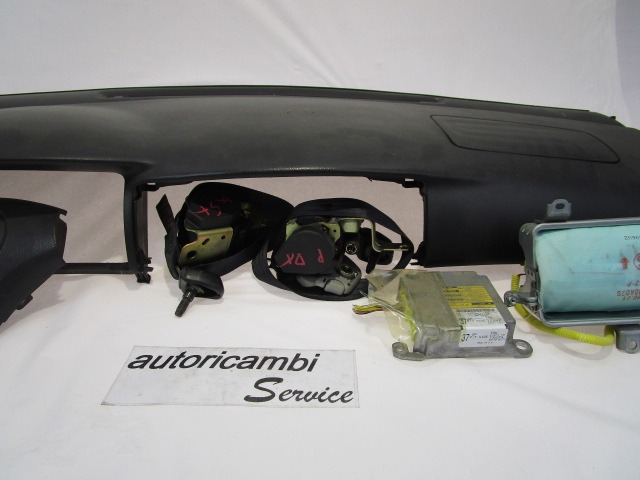 KIT AIRBAG COMPLET OEM N. 16378 KIT AIRBAG COMPLETO PI?CES DE VOITURE D'OCCASION TOYOTA COROLLA E120/E130 (2000 - 2006) BENZINA D?PLACEMENT. 14 ANN?E 2004