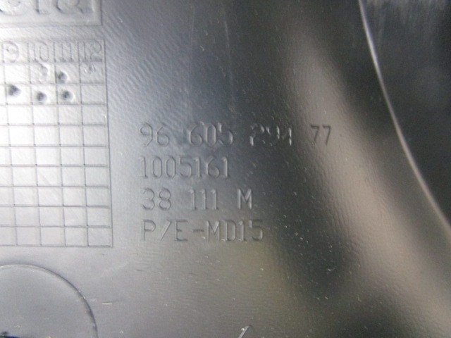 PORTE-OBJET DE TUNNEL SANS ACCOUDOIR OEM N. 9660529477 PI?CES DE VOITURE D'OCCASION PEUGEOT 308 MK1 T7 4A 4C BER/SW/CC (2007 - 2013) DIESEL D?PLACEMENT. 16 ANN?E 2008