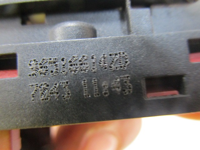 INTERRUPTEURS DIVERS OEM N. 96516614ZD PI?CES DE VOITURE D'OCCASION CITROEN C6 (2005 - 2012)DIESEL D?PLACEMENT. 27 ANN?E 2008