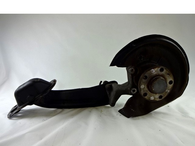 SUPPORT DE ROUE ARRI?RE GAUCHE / MOYEU D BRIDE D TRANSMISSION OEM N. 5N0615611C PI?CES DE VOITURE D'OCCASION VOLKSWAGEN PASSAT B6 3C BER/SW (2005 - 09/2010)  DIESEL D?PLACEMENT. 20 ANN?E 2007