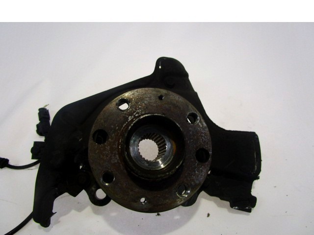 PALIER DE PIVOT GAUCHE / MOYEU DE ROUE ARRI?RE AVEC ROULEMENT AV OEM N. 51776380 51881463 PI?CES DE VOITURE D'OCCASION FIAT PUNTO EVO 199 (2009 - 2012)  DIESEL D?PLACEMENT. 13 ANN?E 2010