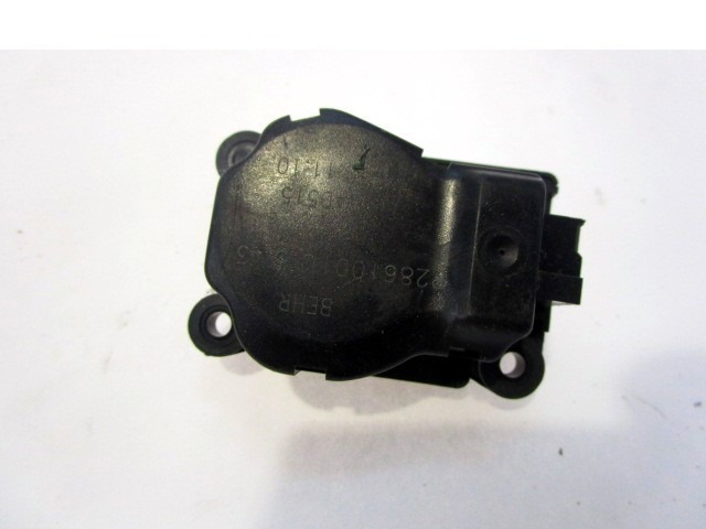 PIECES LEVIER DE REGLAGE DE CLIMATISEUR OEM N. P2861001U PI?CES DE VOITURE D'OCCASION CITROEN C5 MK2 /TOURER/CROSS TOURER (2008 - 2017) DIESEL D?PLACEMENT. 20 ANN?E 2011