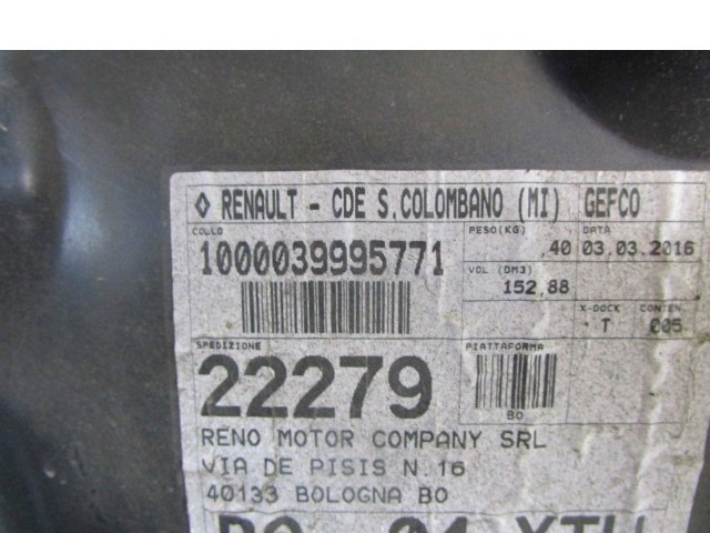 CACHE DE PASSAGE DE ROUE ARRI?RE OEM N. 767491041R PI?CES DE VOITURE D'OCCASION RENAULT MEGANE MK3 BER/SPORTOUR/ESTATE (2009 - 2015) BENZINA D?PLACEMENT. 16 ANN?E 2010