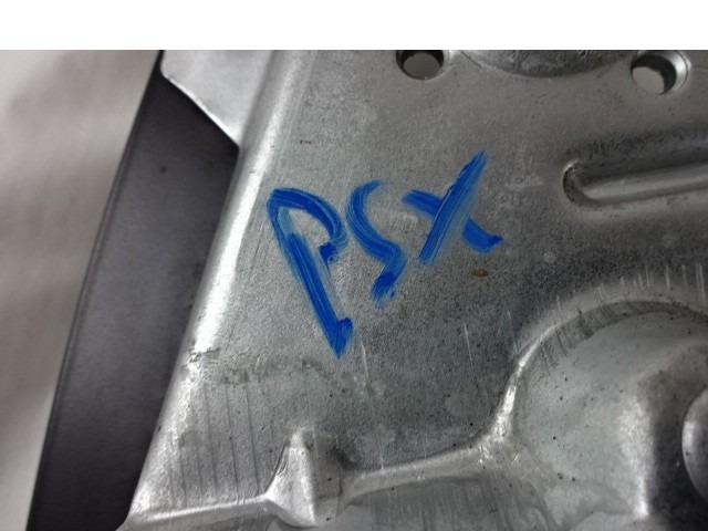 M?CANISME DE VITRE DE PORTE ARRI?RE OEM N. 8D0839397C PI?CES DE VOITURE D'OCCASION AUDI A4 B5 BER/SW (1994 - 12/2000) BENZINA/GPL D?PLACEMENT. 18 ANN?E 1999