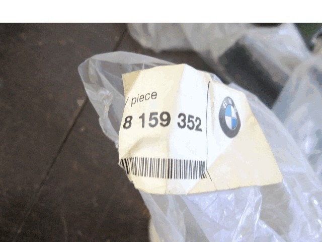 MOULURE PROTECT. PARE-CHOCS AVANT  OEM N. 518159352 PI?CES DE VOITURE D'OCCASION BMW SERIE 5 E39 BER/SW (1995 - 08/2000) DIESEL D?PLACEMENT. 25 ANN?E 1995