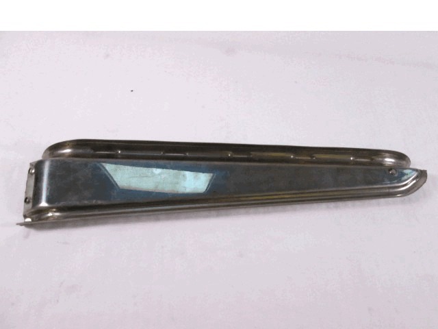 XALILLAGE LATERAL PLANCHER OEM N. 4730921 PI?CES DE VOITURE D'OCCASION FIAT 242 (1974 - 1987)DIESEL D?PLACEMENT. 22 ANN?E 1974