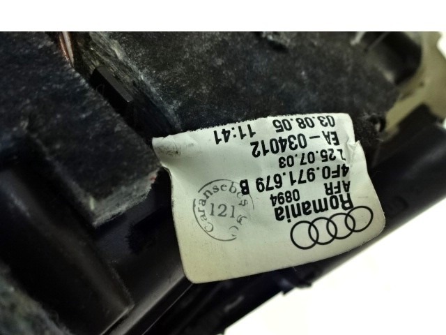 BO?TE A GANTS OEM N. 4F1857035 PI?CES DE VOITURE D'OCCASION AUDI A6 C6 4F2 4FH 4F5 BER/SW/ALLROAD (07/2004 - 10/2008) DIESEL D?PLACEMENT. 30 ANN?E 2005