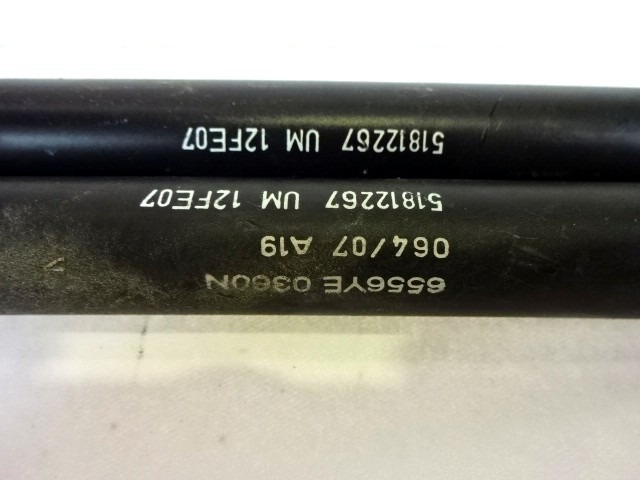 RESSORT PNEUMATIQUE, COUVERCLE COFFRE AR OEM N. 51812267 PI?CES DE VOITURE D'OCCASION FIAT BRAVO 198 (02/2007 - 01/2011) BENZINA D?PLACEMENT. 14 ANN?E 2007