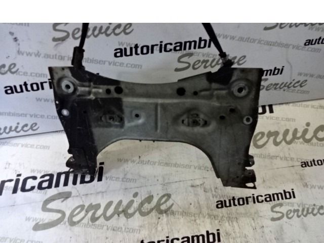 ESSIEU AVANT OEM N. 544017725R PI?CES DE VOITURE D'OCCASION RENAULT CLIO MK4 (2012 - 2019)BENZINA D?PLACEMENT. 12 ANN?E 2013