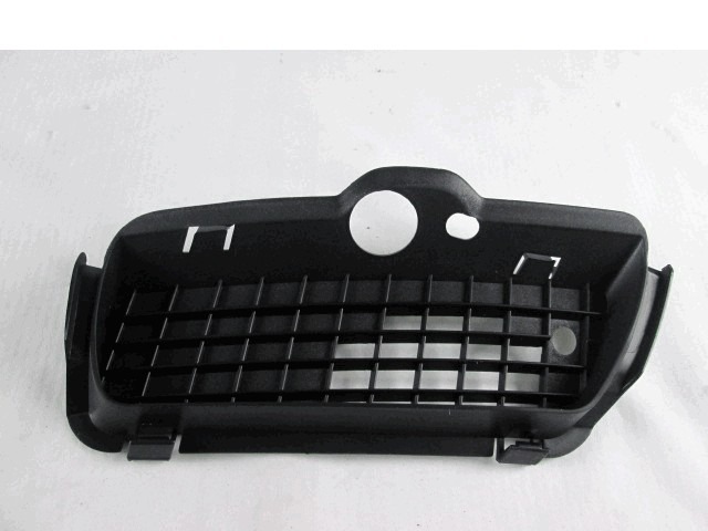 UNIT? DE CONTR?LE DE L'UNIT? MULTIM?DIA OEM N. 921715 PI?CES DE VOITURE D'OCCASION VOLKSWAGEN GOLF MK3 (08/1992 - 07/1998) BENZINA D?PLACEMENT. 16 ANN?E 1992