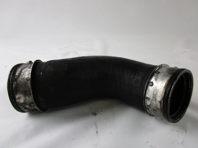 FLEXIBLE BAS DU RADIATEUR-POMPE LIQ.REF OEM N. 1K0145828D PI?CES DE VOITURE D'OCCASION VOLKSWAGEN PASSAT B6 3C BER/SW (2005 - 09/2010)  DIESEL D?PLACEMENT. 20 ANN?E 2006