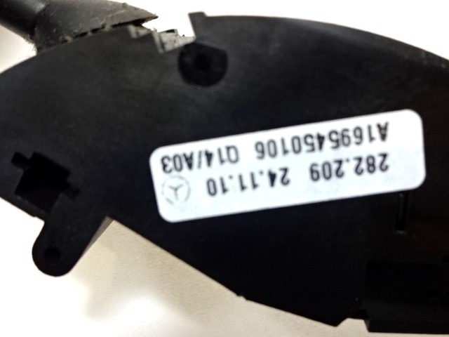 INTERRUPTEUR VOLANT MULTIFONCTIONS OEM N. 18508 Comandi volante multifunzione PI?CES DE VOITURE D'OCCASION MERCEDES CLASSE B W245 T245 5P (2005 - 2011) DIESEL D?PLACEMENT. 20 ANN?E 2011