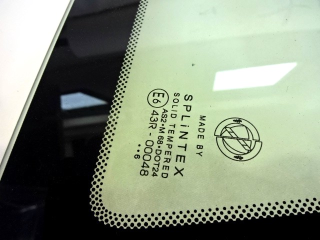 VITRE FIXE C?T? GAUCHE OEM N. 51767828 PI?CES DE VOITURE D'OCCASION FIAT IDEA (2003 - 2008) DIESEL D?PLACEMENT. 13 ANN?E 2006