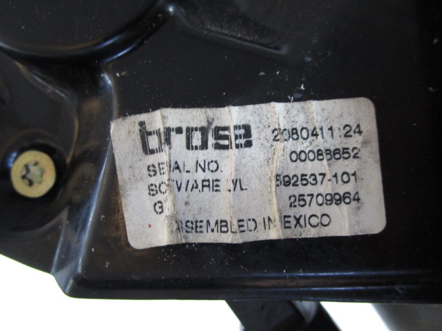 M?CANISME DE FEN?TRE DE PORTE AVANT OEM N. 25709964 PI?CES DE VOITURE D'OCCASION CADILLAC SRX (2004 - 2009) BENZINA D?PLACEMENT. 36 ANN?E 2005