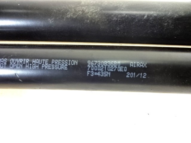 RESSORT PNEUMATIQUE, COUVERCLE COFFRE AR OEM N. 9673083680 PI?CES DE VOITURE D'OCCASION PEUGEOT 208 4A 4C (DAL 2012) DIESEL D?PLACEMENT. 16 ANN?E 2012