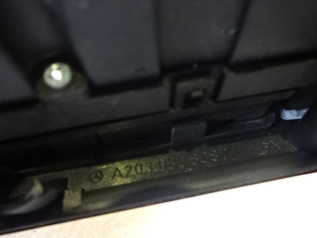 INTERRUPT.FEUX D?TRESSE/VERROUIL.CENTRAL OEM N. A2036808082 PI?CES DE VOITURE D'OCCASION MERCEDES CLASSE C W203 BER/SW (2000 - 2007) DIESEL D?PLACEMENT. 22 ANN?E 2004