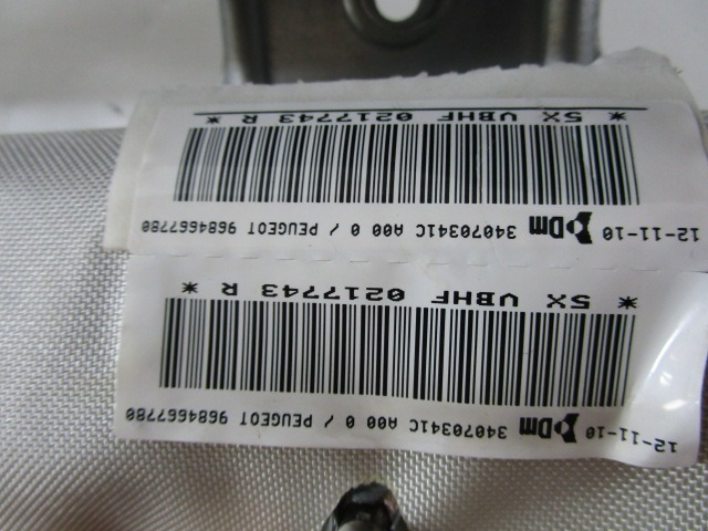 AIRBAG DE TETE DROIT  OEM N. 9684667780 PI?CES DE VOITURE D'OCCASION PEUGEOT 3008 (2009 - 2016) DIESEL D?PLACEMENT. 16 ANN?E 2011