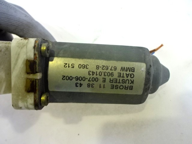 MOTEUR DE VITRE DE PORTE ARRI?RE OEM N. 67628360512 PI?CES DE VOITURE D'OCCASION BMW SERIE 5 E39 BER/SW (1995 - 08/2000) BENZINA D?PLACEMENT. 20 ANN?E 1998