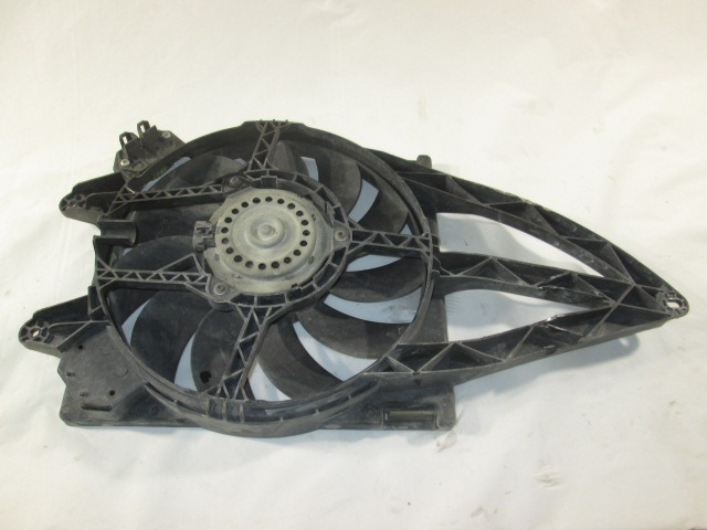 CADRE DE VENTILATEUR AVEC VENTILATEUR OEM N. 51829974 PI?CES DE VOITURE D'OCCASION FIAT PANDA 169 (2003 - 08/2009) BENZINA D?PLACEMENT. 12 ANN?E 2003