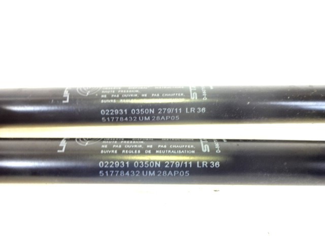 RESSORT PNEUMATIQUE, COUVERCLE COFFRE AR OEM N. 51778432 PI?CES DE VOITURE D'OCCASION FIAT PUNTO EVO 199 (2009 - 2012)  BENZINA D?PLACEMENT. 14 ANN?E 2011