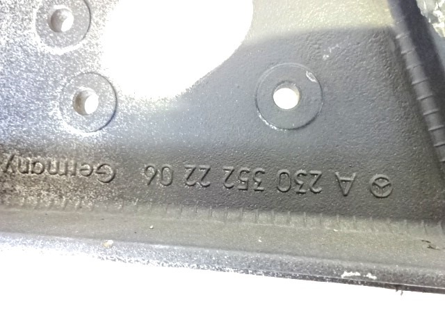 PRISE EN CHARGE M?CANIQUE OEM N. A2303522206 PI?CES DE VOITURE D'OCCASION MERCEDES CLASSE E W211 BER/SW (03/2002 - 05/2006) BENZINA D?PLACEMENT. 32 ANN?E 2005